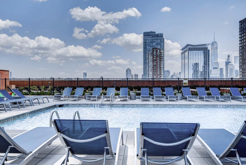 Bluebird Suites In Jersey City Exterior photo